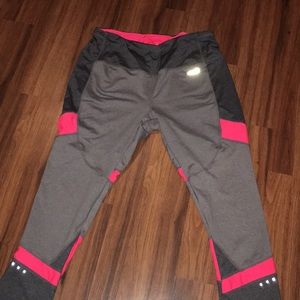 Avía workout legging